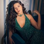 Gauahar Khan Instagram - Of clear and blurry taste at the same time … 🙃🙋🏻‍♀️ #flawedisbeautiful ### #jhalakdikhlajaa11 watch tonight at 9.30pm on @sonytvofficial Mumbai, Maharashtra