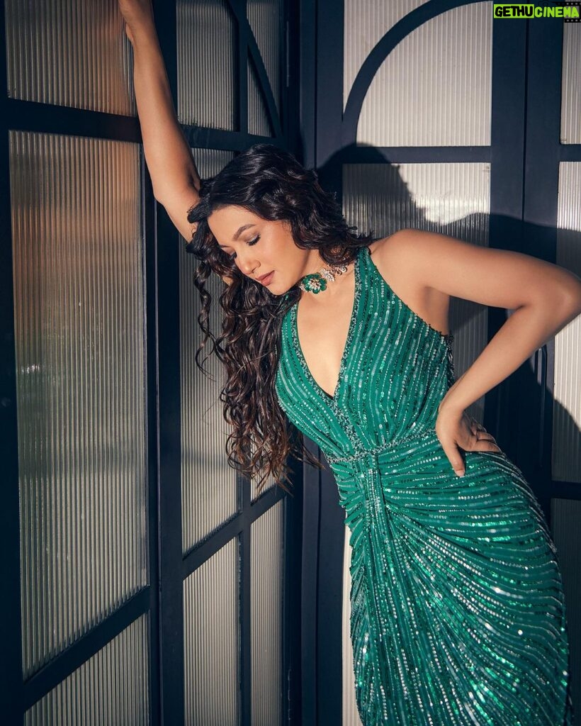 Gauahar Khan Instagram - Emerald girl Forever !! #jhalakdikhlajaa11 #week10 @sonytvofficial Outfit: @gunikamehraofficial Choker: @razwada.jewels Ring: @razwada.jewels Styling : @devs213 assisted by @krutikaa_sharma Click : @mohitvaru Hair : @vinitasawant_hairstylist Mumbai, Maharashtra