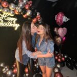Gauahar Khan Instagram - I pray for a year full of prayers answered , good news , great health, laughter , exciting travels , n dreams turning into reality. Ameen . Happy birthday my choti , @anamdarbar97 ❤️😘 u are oh so lovely . May Allah keep u protected. Ameen . Enjoy your day . #unexpectedtwinning #bhabhinanand #denimwins Mumbai, Maharashtra