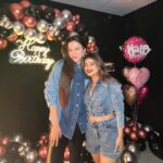 Gauahar Khan Instagram - I pray for a year full of prayers answered , good news , great health, laughter , exciting travels , n dreams turning into reality. Ameen . Happy birthday my choti , @anamdarbar97 ❤️😘 u are oh so lovely . May Allah keep u protected. Ameen . Enjoy your day . #unexpectedtwinning #bhabhinanand #denimwins Mumbai, Maharashtra