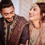 Gauahar Khan Instagram - B4 it’s 12 , I just wanna post this as gratitude for everything that you are for me , zaid ! ♥️thank you for the best 3 years . I love you ! 😘 #happyanniversary Allahumma baarik ! #unseenpics #wedding Mumbai, Maharashtra