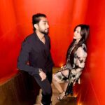 Gauahar Khan Instagram - Happy 3 years Jaanu ♥️ #alhamdulilah . . . 📍 @era_communication @wakaimumbai Wakai