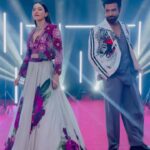 Gauahar Khan Instagram - Co-hosts getting GROOVY !!! 💃🏻🕺🏻 #jhalakdikhlajaa11 @sonytvofficial #dance #reelsinstagram