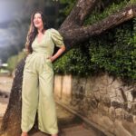 Gauahar Khan Instagram - 🍋-ny Outfit : @lilylanebysimran Necklace : @vasundharajewelry @ascend.rohank Styling : @devs213 assisted by @krutikaa_sharma Edit : @qrsh_danish