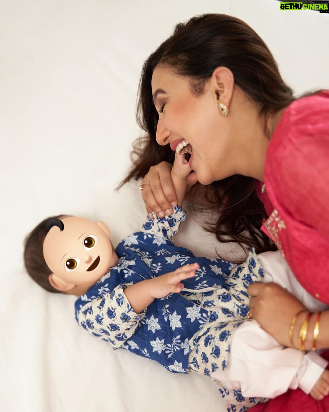 Gauahar Khan Instagram - #Incollaboration with @firstcryindia Festivals are always special... but this Diwali is extra special because it's my little one's very first. The joy of dressing him, every detail, every thread in his festive attire I've chosen with love. @firstcryindia ‘s endless varieties are my go-to stop to choose the best for him. Be it picking between multiple types of clothing, to soft, breathable hypoallergenic fabric prioritizing his comfort. I picked this amazing Jaipuri Flower Motif Printed Kurta, beautiful design, and vibrant blue color to make his first Diwali truly memorable. The little laughter and his twinkling eyes in these colorful clothes make every effort worth it. Use my code GAUAHARDW50 to grab an amazing 50% off on Fashion and 45% off on everything else @firstcryindia .Shop now and make this Diwali special for you and your lil ones! Happy Diwali! 🪔 #firstcrywalidiwali23 #firstcrywaliDiwali #firstcryindia #firstcry #FussNowAtFirstcry #firstcryfashion #kidsfashion #ad Mumbai, Maharashtra