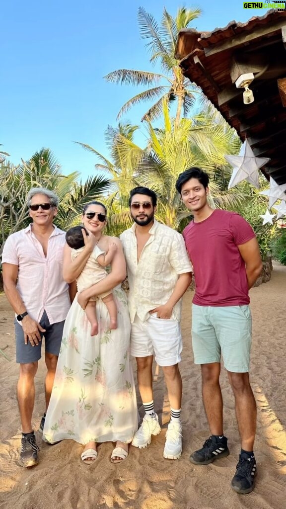 Gauahar Khan Instagram - Always a pleasure to host @gauaharkhan & @zaid_darbar ❤️ As they say, it’s a must visit whenever they are in Goa! 🏖️ #gauaharkhan #zaiddarbar