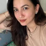Gauahar Khan Instagram - Sending my love to all !!! ❤️ Mumbai, Maharashtra