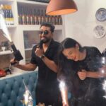 Gauahar Khan Instagram - Alhamdulillah for a milestone year ! May Allah bless Me and my family with me always . It’s the most special birthday as it’s the first as a MOM , to my lil Zehaan ♥️ ma sha Allah. Had an amazing lunch party with my family n friends ! 🙋🏻‍♀️🍰 happy birthday to ME 😬🥰 #withyou #trendingaudio #reels