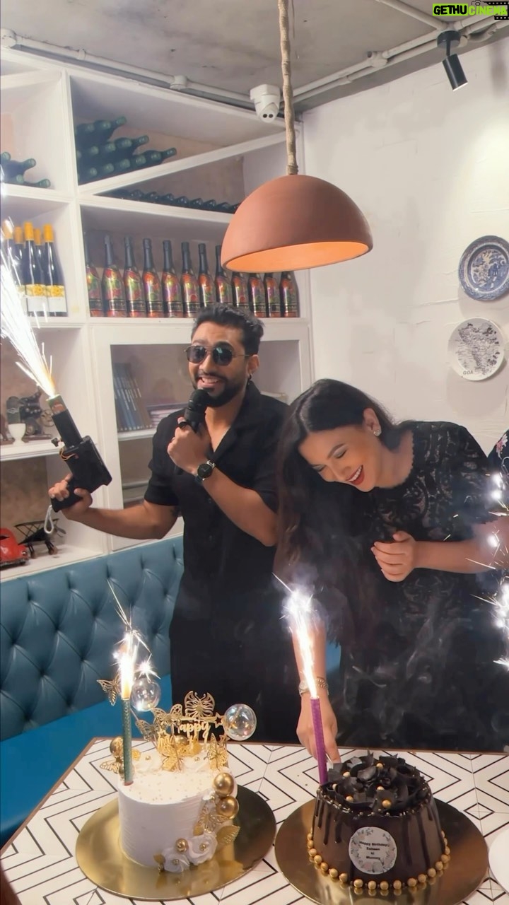 Gauahar Khan Instagram - Alhamdulillah for a milestone year ! May Allah bless Me and my family with me always . It’s the most special birthday as it’s the first as a MOM , to my lil Zehaan ♥️ ma sha Allah. Had an amazing lunch party with my family n friends ! 🙋🏻♀️🍰 happy birthday to ME 😬🥰 #withyou #trendingaudio #reels