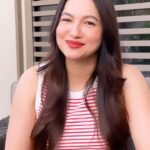Gauahar Khan Instagram - Cheering & applauding for #Taali! What an amazing show! Brilliant work by my favourite, @sushmitasen47 who has acted so gracefully. ❤️ @shreegaurisawant you’re unstoppable !!!! Do watch this emotional journey on @officialjiocinema 👏