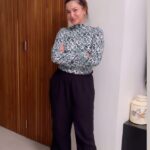Gauahar Khan Instagram – Relatable??? I think night suits have been my go to since my third trimester to even now at 2.5 months postpartum. But now I thoroughly enjoy dressing up again and feeling like myself ! !! ❤️🙋🏻‍♀️ 

#trendingaudio #reelsindia #humour #newmomlife Mumbai, Maharashtra