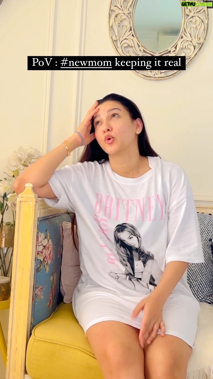 Gauahar Khan Instagram - Ma sha Allah, my Zehaan is 2 months young now. And this is a True story …. No track of day , date , time , phone , missed calls , or any of the usual things that had my attention before . But it’s allllllllllll amazing . #sleeplessinlove #babylove #Zehaan #reelsinstagram #funny #newmom Mumbai, Maharashtra