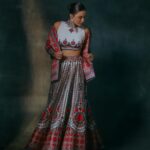 Gauahar Khan Instagram - #week14 @rajdeep.ranawat.official magic ! 🤍❤️ Watch jhalak tonight 9.30 pm on @sonytvofficial #jhalakdikhlajaa11 @devs213 @krutikaa_sharma @mohitvaru Outfit: @rajdeep.ranawat.official Earrings:@qisbyashmeet Bracelet: @keiyura_jewelry