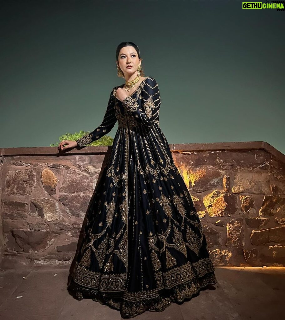 Gauahar Khan Instagram - Rajasthani Chori Outfit:@jigarmaliofficial Jewellery: @bharatsonsjewellers Styling : @devs213 assisted by @krutikaa_sharma Mehrangarh Fort Jodhpur