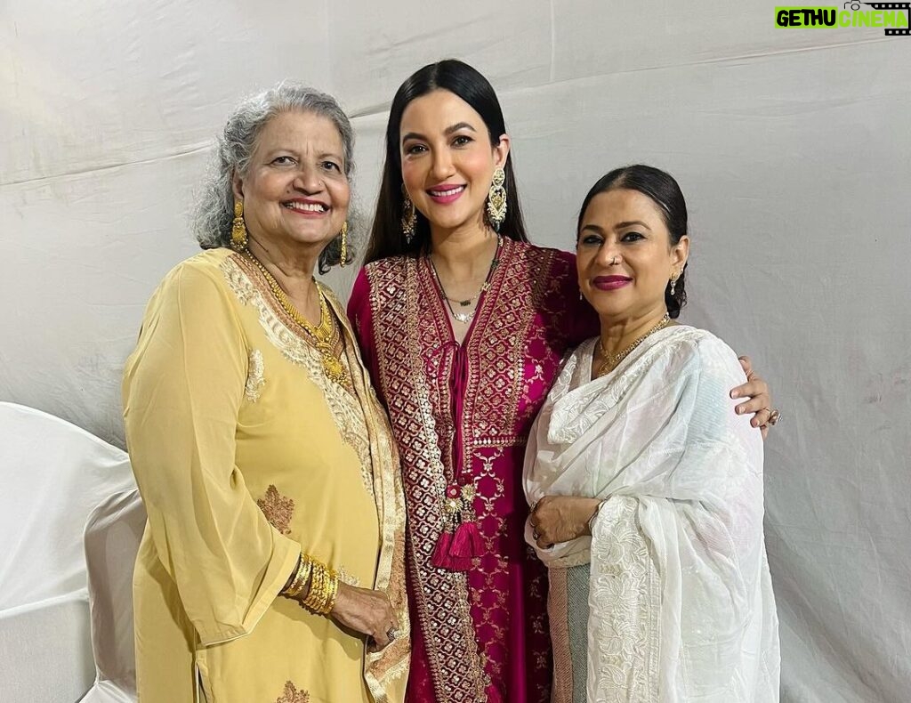 Gauahar Khan Instagram - To the woman who is always there for others . To the woman who has strongly brought up great kids . To the coolest mom in law , who has been fun and loving too . To the butterfly of our lives , @farzana765 happy birthday mom . May Allah bless you with the best of health n happiness. Ameen ❤️😘 love you . 🍰🧁🍫 keep rocking for another 50 years , Ameen . Mumbai, Maharashtra