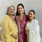 Gauahar Khan Instagram – To the woman who is always there for others . To the woman who has strongly brought up great kids . To the coolest mom in law , who has been fun and loving too . To the butterfly of our lives , @farzana765 happy birthday mom . May Allah bless you with the best of health n happiness. Ameen ❤️😘 love you . 🍰🧁🍫 keep rocking for another 50 years , Ameen . Mumbai, Maharashtra