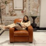 Gauri Khan Instagram – Creating a comfortable corner within a store is essential for offering visitors a place to relax, unwind and immerse themselves in the brands ambiance @gaurikhandesignsofficial Gauri Khan Designs