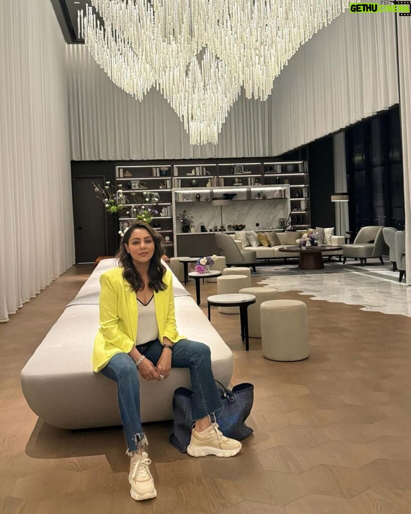 Gauri Khan Instagram - First urban vertical resort in Dubai, love the architecture and design. Can’t wait to be back! @ooonezaabeel @ooresorts @thelinkdubai @bottomlinemedia