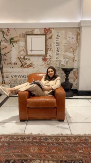 Gauri Khan Instagram - Creating a comfortable corner within a store is essential for offering visitors a place to relax, unwind and immerse themselves in the brands ambiance @gaurikhandesignsofficial