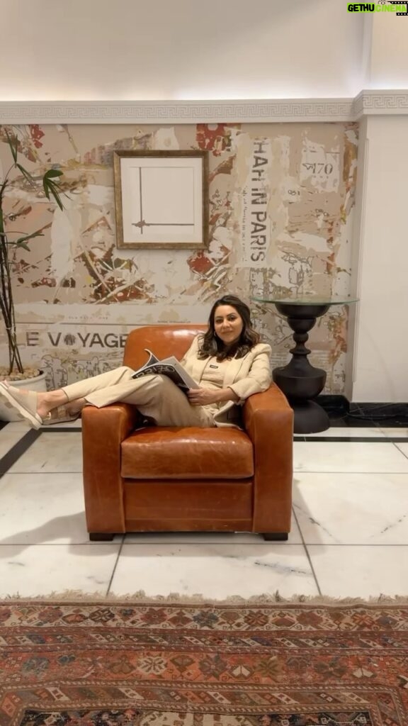 Gauri Khan Instagram - Creating a comfortable corner within a store is essential for offering visitors a place to relax, unwind and immerse themselves in the brands ambiance @gaurikhandesignsofficial Gauri Khan Designs
