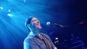 Gavin DeGraw Instagram - 11 sold out shows and five more coming up in December. Love you guys more than anyone! 🎥: @creative_explained