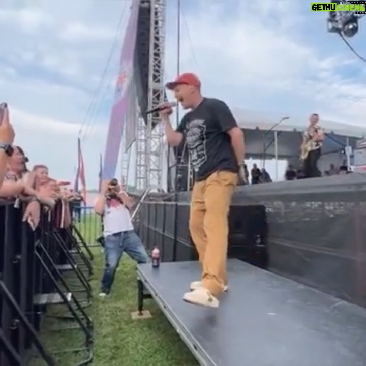 Gavin DeGraw Instagram - Weekend wrap… Music City Grand Prix, WGAR Country Jam and SpiedieFest! Tour starts Tuesday. What show are you coming to? P.S. check out Buddy making an appearance on the new hats!