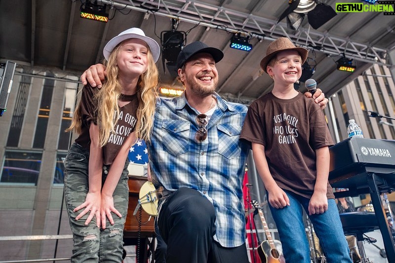 Gavin DeGraw Instagram - Thanks @foxandfriends for having me out! 🇺🇸 New York, New York