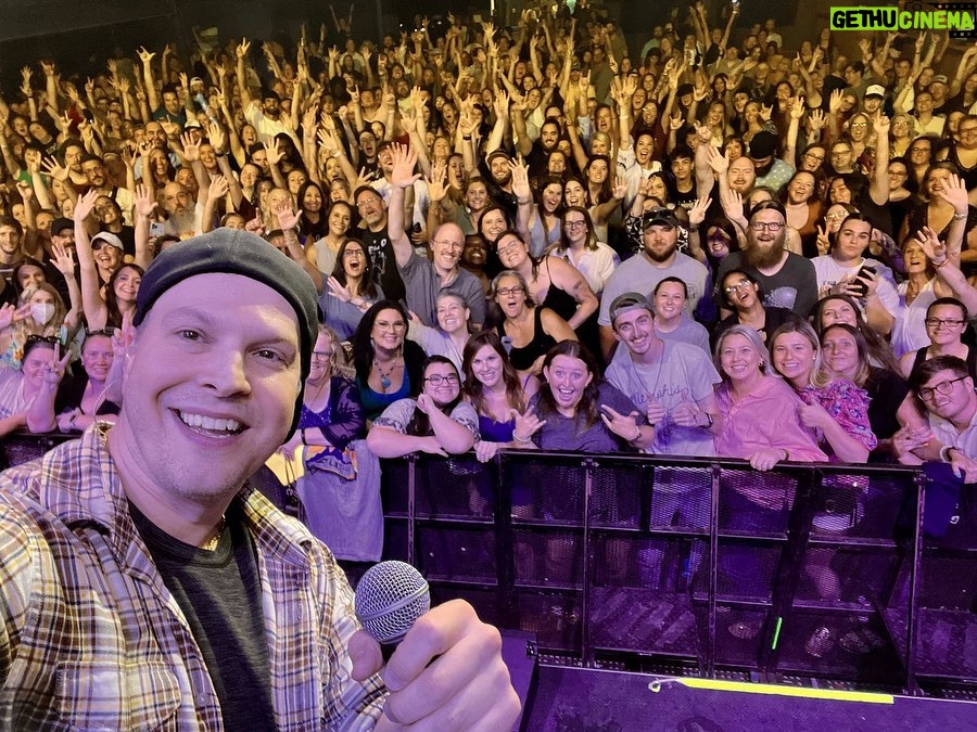 Gavin DeGraw Instagram - Chattanooga you guys were so LOUD. Let me know if you see yourself! The Signal