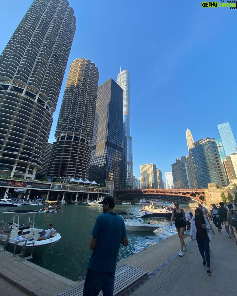 Gavin DeGraw Instagram - Chicago, Chicago I will show you around… Explored this great city earlier this week with Buddy and loved every minute of it. Chicago, Illinois