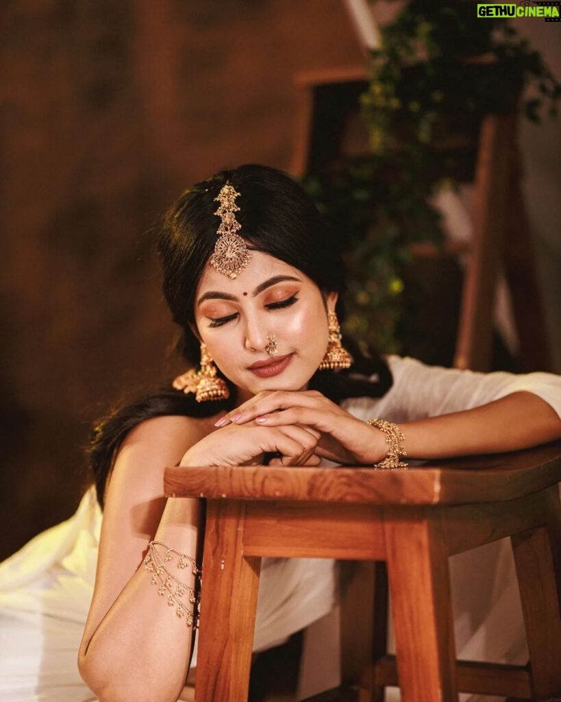 Gayathri Sri Instagram - For @sushmitha_makeup_artistry 📸 @photopalettestudios Madurai, India