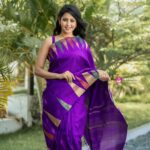 Gayathri Sri Instagram - 💜 Makeover @mua_vijisharath Hair @makeup_sharathbhushan Photography 📸 @zerogravityphotography Saree @silkemporium_uk Jewel 💎 @aviraabridaljewels Location @ajgardens_ #vijaytelevision #serial #vijayserial #aahakalyanam #vijaytv #reels Chennai, India