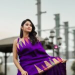 Gayathri Sri Instagram - 💜 Makeover @mua_vijisharath Hair @makeup_sharathbhushan Photography 📸 @zerogravityphotography Saree @silkemporium_uk Jewel 💎 @aviraabridaljewels Location @ajgardens_ Thanks to @thillainathan.k #vijaytelevision #serial #vijayserial #aahakalyanam #vijaytv #reels Chennai, India