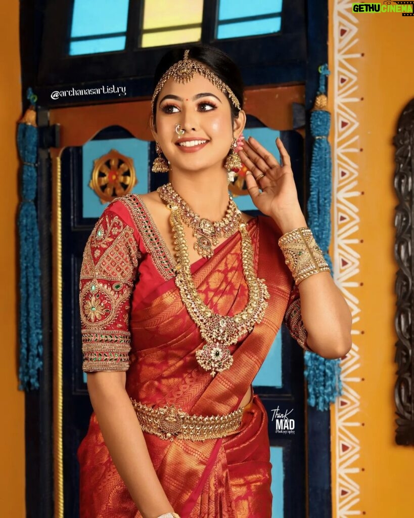 Gayathri Sri Instagram - ❤️ Team Mua @archanasartistry Photography @thinkmad_mano Jewellery @blush_bridal_jwellery28 Outfit @blush_rental_costume28 Chennai, India