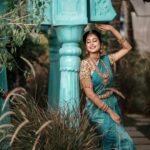 Gayathri Sri Instagram - Shoot for @astah_boutique_tirupur Mua: @mathi_makeupstudio_and_academy Photography : @bluemoon_pictures Venue : @elementspalmvalley Saree : @dr_ganesh_sah_silks_saress Jewel : @nakshatra_rental_jewellery Shapewear : @quiensee Coimbatore