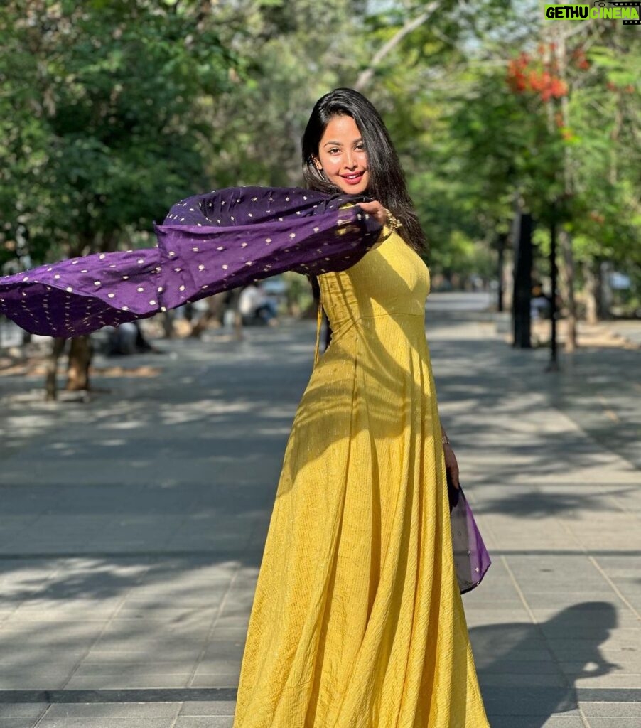 Gayathri Sri Instagram - Wearing yellow - my hue of joy 🤩 Kurtas @_gina_couture