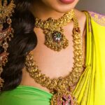 Gayathri Sri Instagram - For : @kjs.jewellers with @gayu_sri_offl Team 📸 : @kavinilavan_filmmaker @styl_by_prathi @ranjith_ranil #karthikha_photography