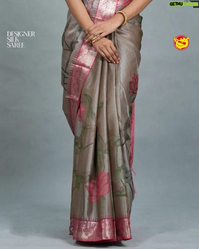 Gayathri Sri Instagram - Designer Silk Saree 💖💚 Shop online now : www.thenianantham.com Visit the collection of sarees on our page. : @theniananthamofficial . . . Select, click, and wrap yourself in the finest saree styles. Order your beloved saree and transform your look instantly. Lotus Weaving Unveiled: We unveil our exclusive collection of designer silk sarees, adorned with the ethereal beauty of lotus weaving. Our designer silk sarees with lotus weaving symbolise the significance of the lotus flower in Indian culture. Contemporary Flair, Traditional Roots: The lotus weaving adds a touch of modernity to the classic silk saree, making it a versatile choice for both traditional ceremonies and modern celebrations. . . . #designersarees #silksarees #lotus #weaving #newarrivals #ordernow #thenianantham #theniananthamofficial