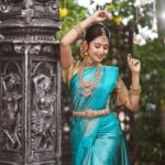 Gayathri Sri Instagram - Shoot for @astah_boutique_tirupur Mua: @mathi_makeupstudio_and_academy Photography : @bluemoon_pictures Venue : @elementspalmvalley Saree : @dr_ganesh_sah_silks_saress Jewel : @nakshatra_rental_jewellery Shapewear : @quiensee