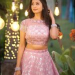 Gayathri Sri Instagram - Gorgeous gorgeous @gayu_sri_offl flaunting in a pastel lehanga ✨ Muse @gayu_sri_offl Mua @abi_makeup_artist Hair @sri_bridal_artistry Lehanga @astah_boutique_tirupur Jewels @lilac_thebridaldestination Vc @bluemoon_pictures Location @elementspalmvalley #reels #reelstrending #trendingreels #transition #subtlemakeup #simplemakeup #lightmakeup #openhair #curls #coimbatoremakeupartist #chennaimakeupartist #tirupurmakeupartist