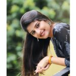 Gayatri Jadhav Instagram - A little lost A lot found 🌀 Clicked by @pixelpune #gayatrijadhavofficial #marathimulgi #marathiactress #casualstyle #casualoutfit #goodlife #happierthanever