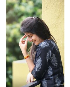 Gayatri Jadhav Instagram - A little lost A lot found 🌀 Clicked by @pixelpune #gayatrijadhavofficial #marathimulgi #marathiactress #casualstyle #casualoutfit #goodlife #happierthanever