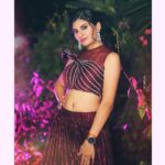 Gayatri Jadhav Instagram - / starry eyes sparkin up my darkest night / PC - @pixelpune MUA - @priyankaingolemua Outfit & jewelry - @panache_the_rental_boutique #marathiactress #marathimulgi #photooftheday #photoshoot #makeupandhair #outfitoftheday #pose #blingbling #blingblingjewelry #gayatrijadhavofficial