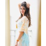 Gayatri Jadhav Instagram - Vibes don't lie ... People do... ! ✌️💗💗✨️
