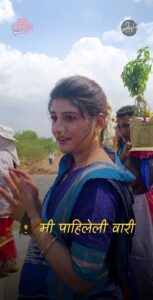 Gayatri Jadhav Instagram - मी पाहिलेली वारी 🚩✨ . Featuring:- @gayatri_jadhav_official Concept:- @_sanket_siddhant_ @_aryan_siddhant_ Production:- @siddhant_arts_media_ @prathamsinghwal PR:- @oneway_media_pr @parag_shelar1 @rishi_pawar007 Photographer:- @kshan_photography.films Makeup:- @makeupartist_kiran_3 Special thanks:- @_khadya_safar_show_ @universe.marathi