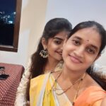 Gayatri Jadhav Instagram - No caption needed💋❤ #motherdaughter#reflection#lifeisgood#momiloveyou💋💋