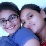 Gayatri Jadhav Instagram - आईची कुशी.. आईच प्रेम.. आईचा लळा.. आईची छाया.. आईची माया.. आई म्हणजे जीव.. आई म्हणजे श्वास.. आई म्हणजे हासु.. आई म्हणजे रडू.. शेवटी आईसाहेबच माझा प्राण ❤️ Pune, Maharashtra