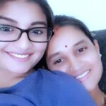 Gayatri Jadhav Instagram - आईची कुशी.. आईच प्रेम.. आईचा लळा.. आईची छाया.. आईची माया.. आई म्हणजे जीव.. आई म्हणजे श्वास.. आई म्हणजे हासु.. आई म्हणजे रडू.. शेवटी आईसाहेबच माझा प्राण ❤️ Pune, Maharashtra