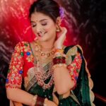 Gayatri Jadhav Instagram - A saree is not just a garment. It’s a power, an identity, a language. . . . . . Makeup @pranjalishelar_makeover . Celebrity @gayatri_jadhav_official Jwellary @pranjalishelar_makeover Outfit @pinkvelvet_rental_store . . Photographer @26_rm_photography . . . . . #viral #tranding #likes #followforfollowback #followersinstagram #tranding #photography #marathi #maharashtra