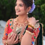 Gayatri Jadhav Instagram - Maharashtrian look ✨ @pranjalishelar_makeover In frame celebrity @gayatri_jadhav_official Jewellery by @parampara_rental.jewelley Outfit @pinkvelvet_rental_store Photography @26_rm_photography . . . . . . . . #makeupartist #makeuplover #post #postmalone #postoftheday #photoshoot #photooftheday #makeuplook #makeover #outfit #maharashtra #maharashtrian #maharashtrianlook #marathimulgi #explore #trending #viralpost #celebrity #celebrityshoot #photographer #instagood #instagram #pranjalishelarmakeover Pune, Maharashtra