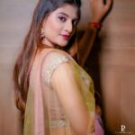 Gayatri Jadhav Instagram - You could've but you didn't✌🏻♥️ MUA - @kohinoor_make_over Outfit - @saipaninamdar Clicked by - @pratik_more_photography #gayatrijadhavofficial #livingmybestlife #noregrets #nomercy #worklifebalance